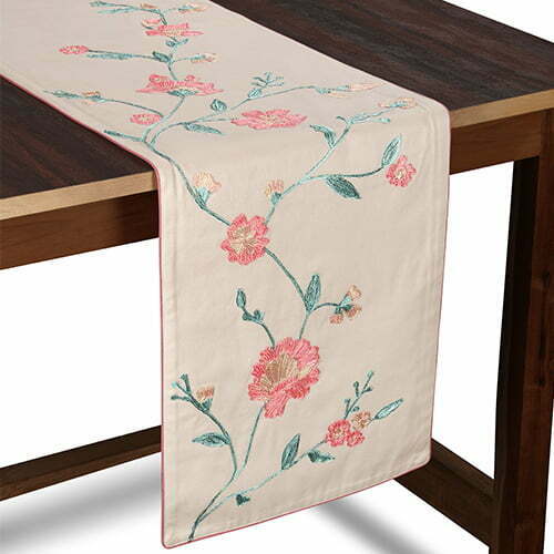 Anglica Table Runner