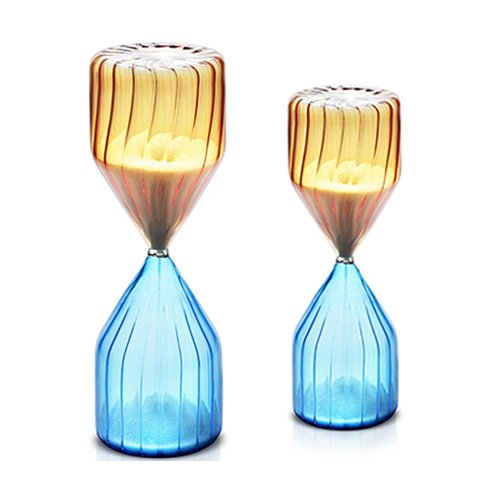 Moment Hourglass