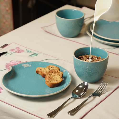 Vastra Dinnerware Set | Blue | Stoneware Ceramic
